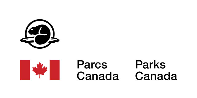 Logo de partenariat de Parcs Canada