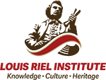 Logo du Louis Riel Institute représentant un homme barbu tenant un papier enroulé dans une main. Le texte en dessous se lit comme suit : Louis Riel Institute Knowledge, Culture, Heritage (connaissances, culture, héritage).