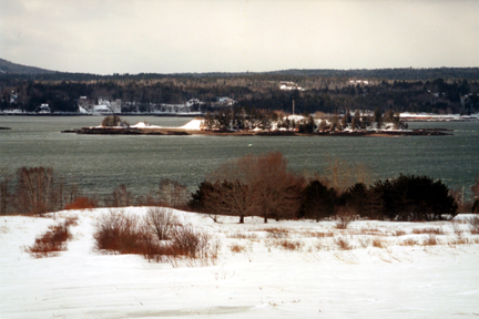Photo de l'Île-Sainte-Croix en hiver.