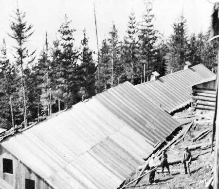 Bâtiments, camp d'internement sur Mont-Revelstoke, 1915